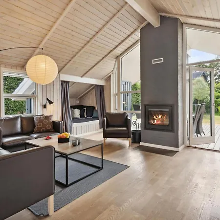 3 Bedroom In *