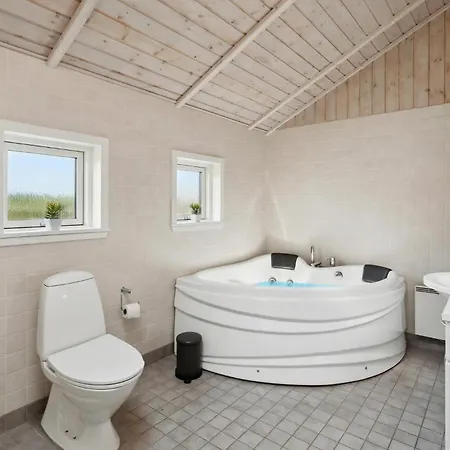 3 Bedroom In 別荘 Broager